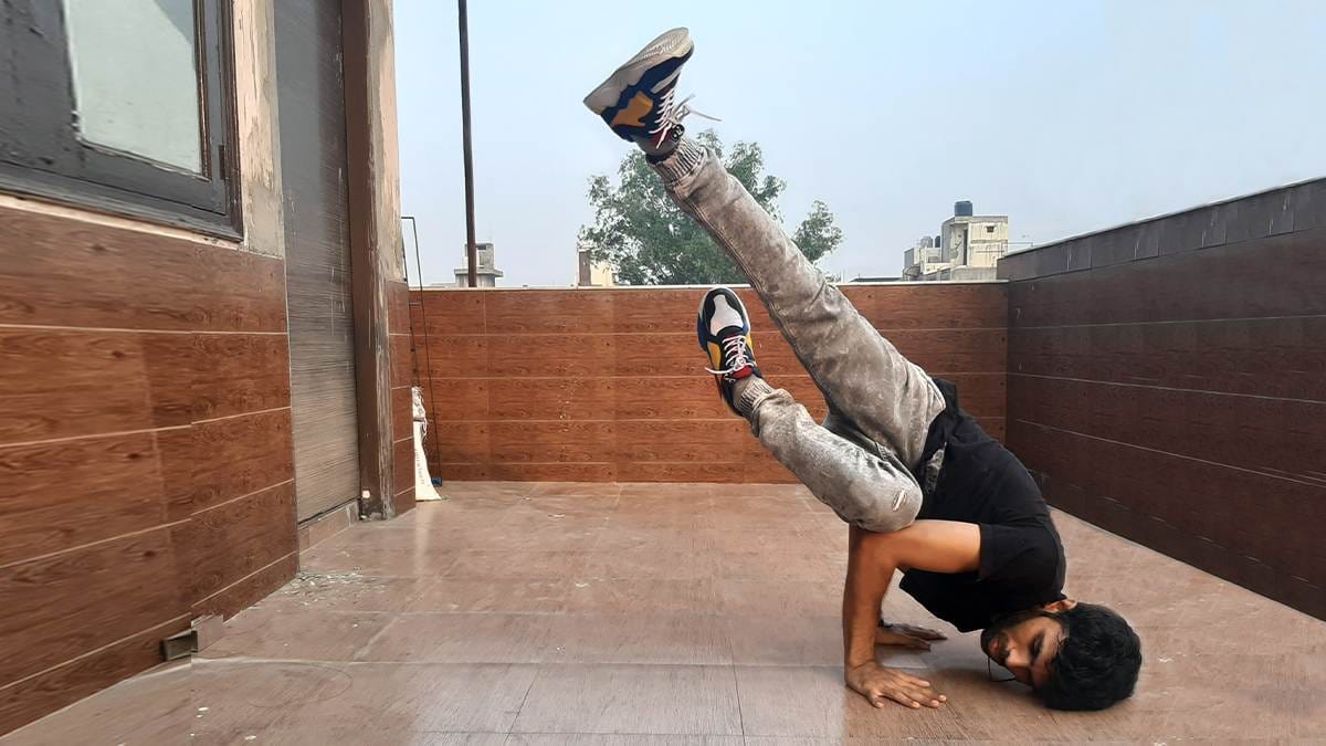 Spinny Squad Star Prabhath dance pose