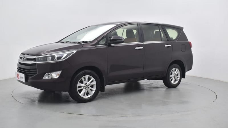 Spinny Assured Toyota Innova Crysta