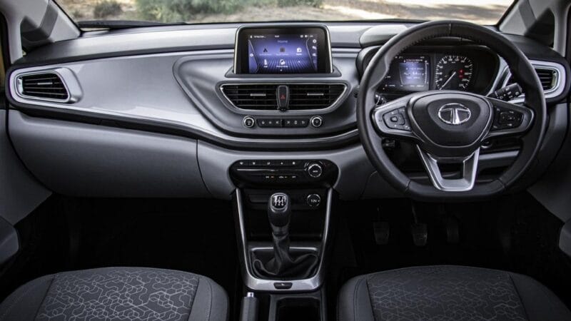 Tata Altroz interior