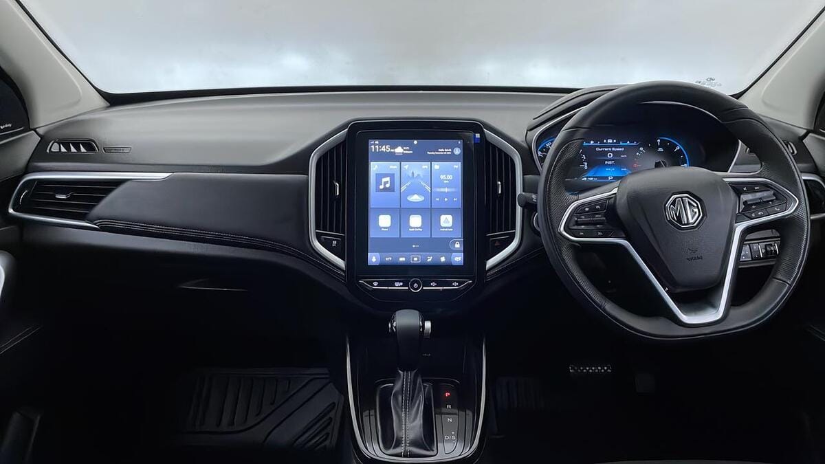 MG Hector interior