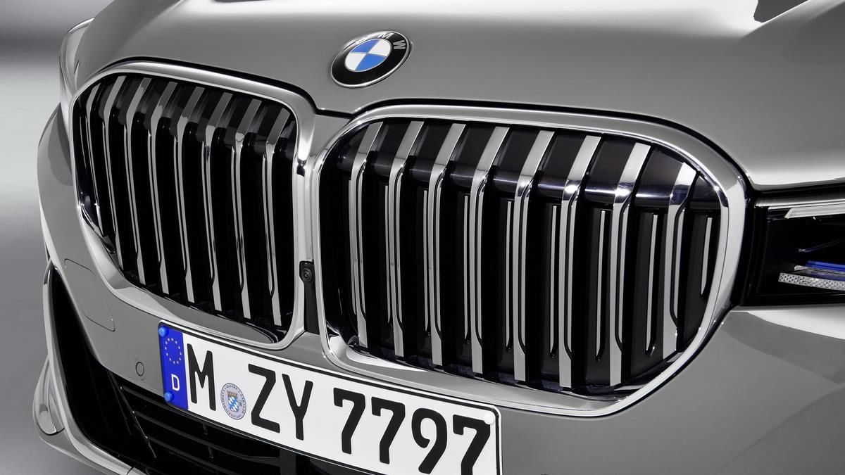 Car Grille: It's Purpose, Function and How To Maintain It –