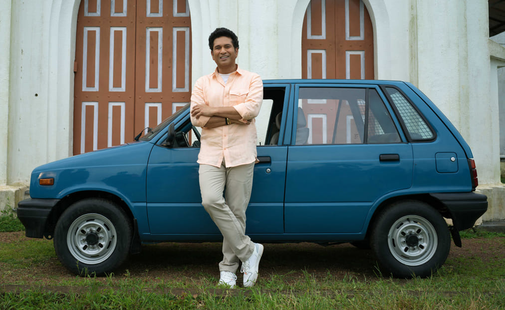 Sachin with his Maruti 800