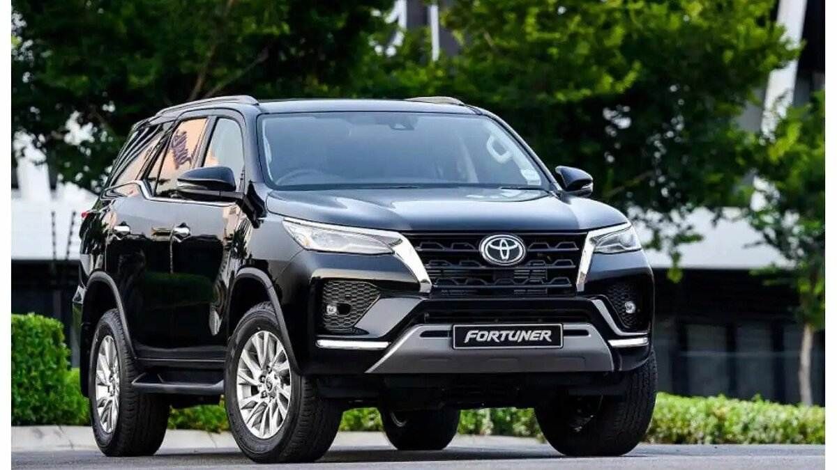 Complete Buying Guide: Toyota Fortuner