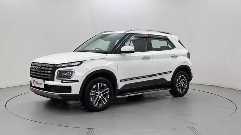 Spinny Assured Hyundai Venue