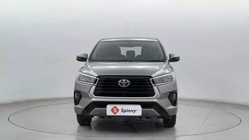 Spinny Assured Toyota Innova Crysta front